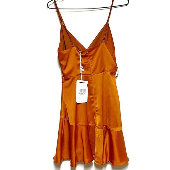 Here Comes The Sun
KHANDI FLOWY DATE NIGHT DRESS COPPER ORANGE Sz XS/6 - Picture 9 of 11